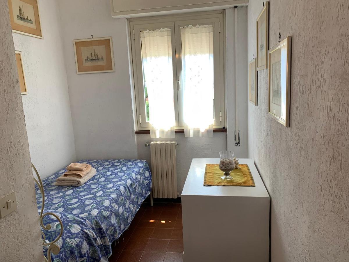 Вилла Villino A 300 Mt Dal Mare - A Solo Un'Ora Di Treno Dal Centro Di Roma Анцио Экстерьер фото